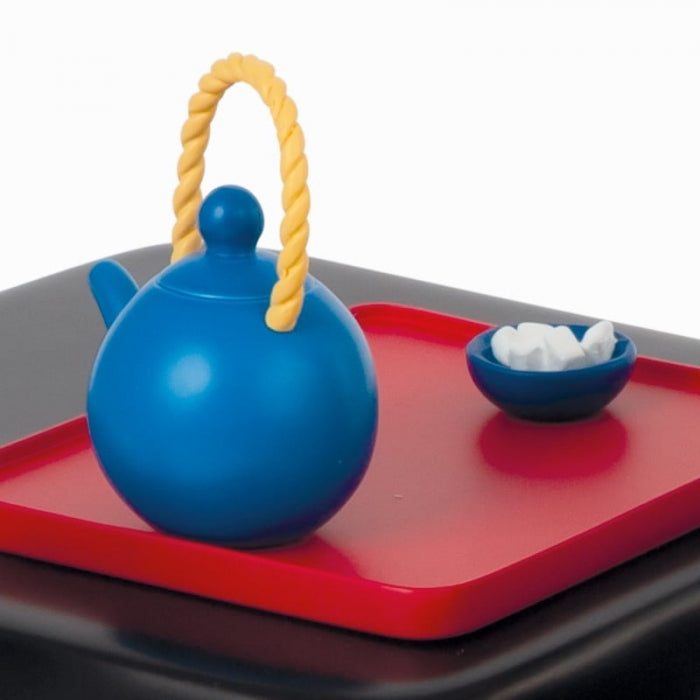 RESIN COLLECTIBLE: Tintin Drinking Tea with Snowy