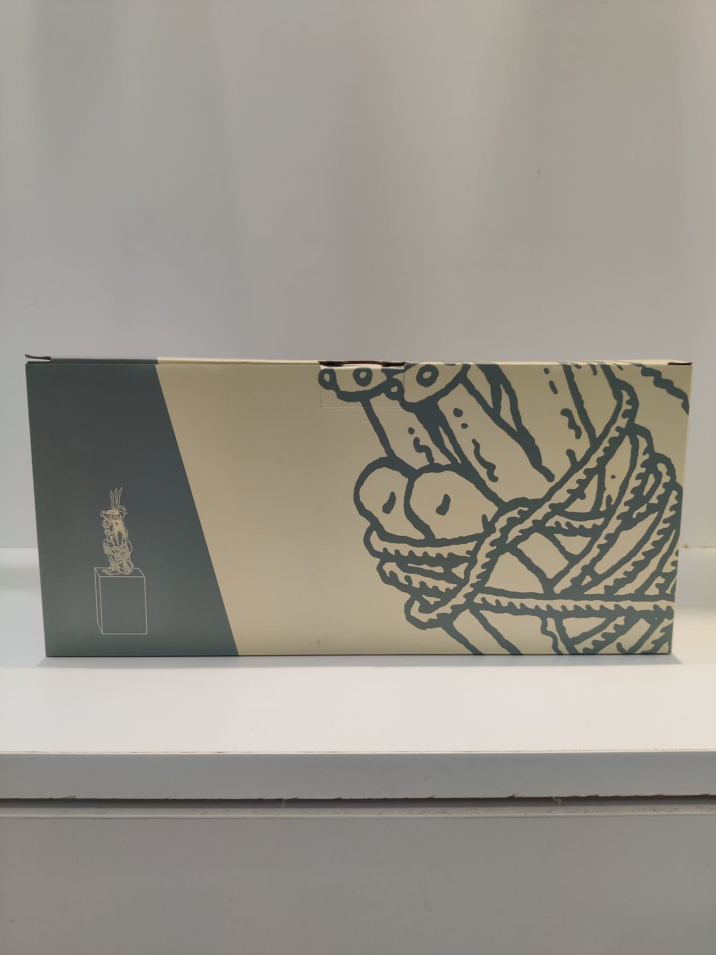 RESIN COLLECTIBLE: Imaginary Museum - Rascar Capac